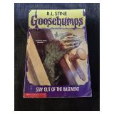 6 Goosebumps paperbacks by.R.L. Stine