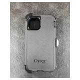 OtterBox DEFENDER SERIES Case & Holster for iPhone 11 Pro - Black