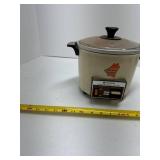 A Hitachi Automatic Food Steamer/ Rice Cooker, untested