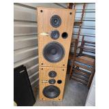 (2) Vintage Pioneer 3-Way Speakers CS-G204