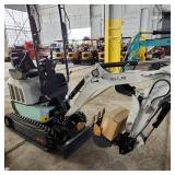 Unused R13-2 Pro Mini Excavator – 1.2 Ton, Kubota Diesel, Full Options, Pilot Controls, Hydraulic Thumb