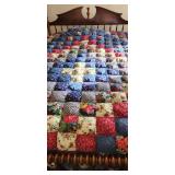 Very nice puffy Queen sized comforter quilted pattern