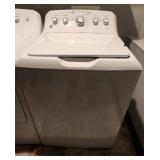 LIKE NEW GE Washing machine, stainless steel tub, very very nice