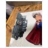 DC Justice League 8 Inch FOCO Resin Bobblehead - Superman