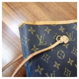 Louis Vuitton Monogram Neverfull