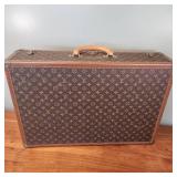 Louis Vuitton Monogram Bisten 70 Trunk