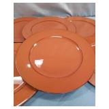 LOT 9F 6 PLASTIC DINNER PLATES