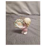 My Hope Is In You 2010 Precious Moments Girl Wreath Christmas Ornament (101002)3