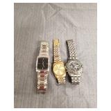 LOT OF WATCHES