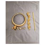 LOT OF RANDOM JEWELRY