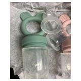 Bessentials Silicone Fresh food feeder and Pacifier set of (2) per box