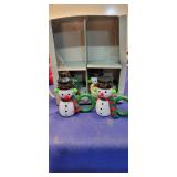 4 snowman napkin rings.