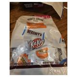 Hershey s Kit KatÂ® And Reese s Assorted White Creme Snack Size Candy Party Pack 31.6 oz