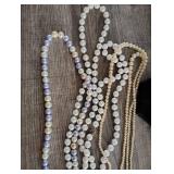 bag of pearl beads necklaces