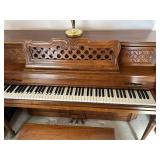 Baldwin upright piano w/ light