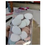 Gerrii 72 Pcs Finger Powder Puff Mini Makeup Sponge Soft Beauty Makeup Blender Puff for Foundation, Face Powder, Under Eye Setting, Concealer, Repair Cream, Cosmetic Tool (Pink, Beige, Blue, White)