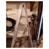 Montgomery Ward type 2 medium duty aluminum commercial grade 5ft painters ladder- top is bent