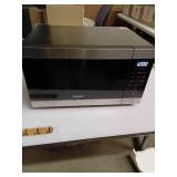 Galanz 0.9 cu. ft. Air Fry Countertop Microwave 900 Watts Stainless Steel - Retail: $159.97