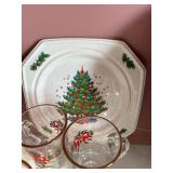 Christmas plate with 4 holly glasses