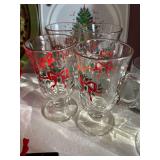 Christmas plate with 4 holly glasses