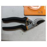 Fiskars Steel Bypass Hand Pruner with Standard Handle