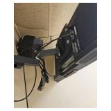 Scepter Flat Screen TV and Wall Mount