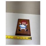 RAGGEDY ANN & ANDY DOLLS HAND PAINTED ON BOARD PLAQUE PAINTING CHILDS