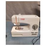 Singer Tiny Tailor Mending Machine Model TT600