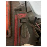 pipe wrench