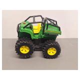 ERTL John Deere Monster Treads Wheelie Gator Toy Vehicle Noise & Movement 1:16