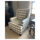 Fusion accent chair 41 x 31 x 32 in seat width 20 in