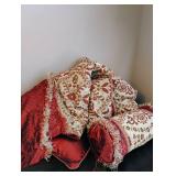 Queen bedding. Comforter(reversible), 2 shams and a decorative pillow