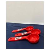 3 Carlisle 492405 Solid Short Handle Portion Control Spoon 2 oz Red