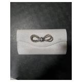 Muduo Womens Pearl White Clutch