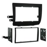 Metra 95 8208 Double DIN Installation Kit for 2004 2007 Toyota Sienna Vehicles