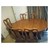 Wood dining room table with 2 leafs and 6 chairs, 71 1/4