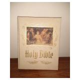 Heirloom master reference edition Holy Bible.