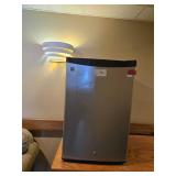 GE Compact Refrigerator