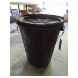 18 gallon garbage can & lid