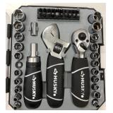 Husky Stubby Tool Set