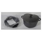 Cast Iron Skillet & Heart Dutch Oven