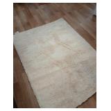 Rug 7 ft x 5 ft