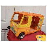 Barbie country camper 12.5 x 17 x 9