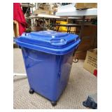 Small rolling trash can 21x17x 16