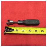 Snap-on brake spring retainer tool