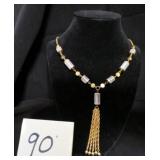 BEAUTIFUL GOLD TONE NECKLACE W/