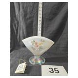 Fenton Romance Collection fan vase