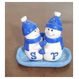 Blue & white hugging snowmen salt & pepper