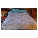 Queen size Bed w frame, stain free