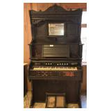 Antique pump organ